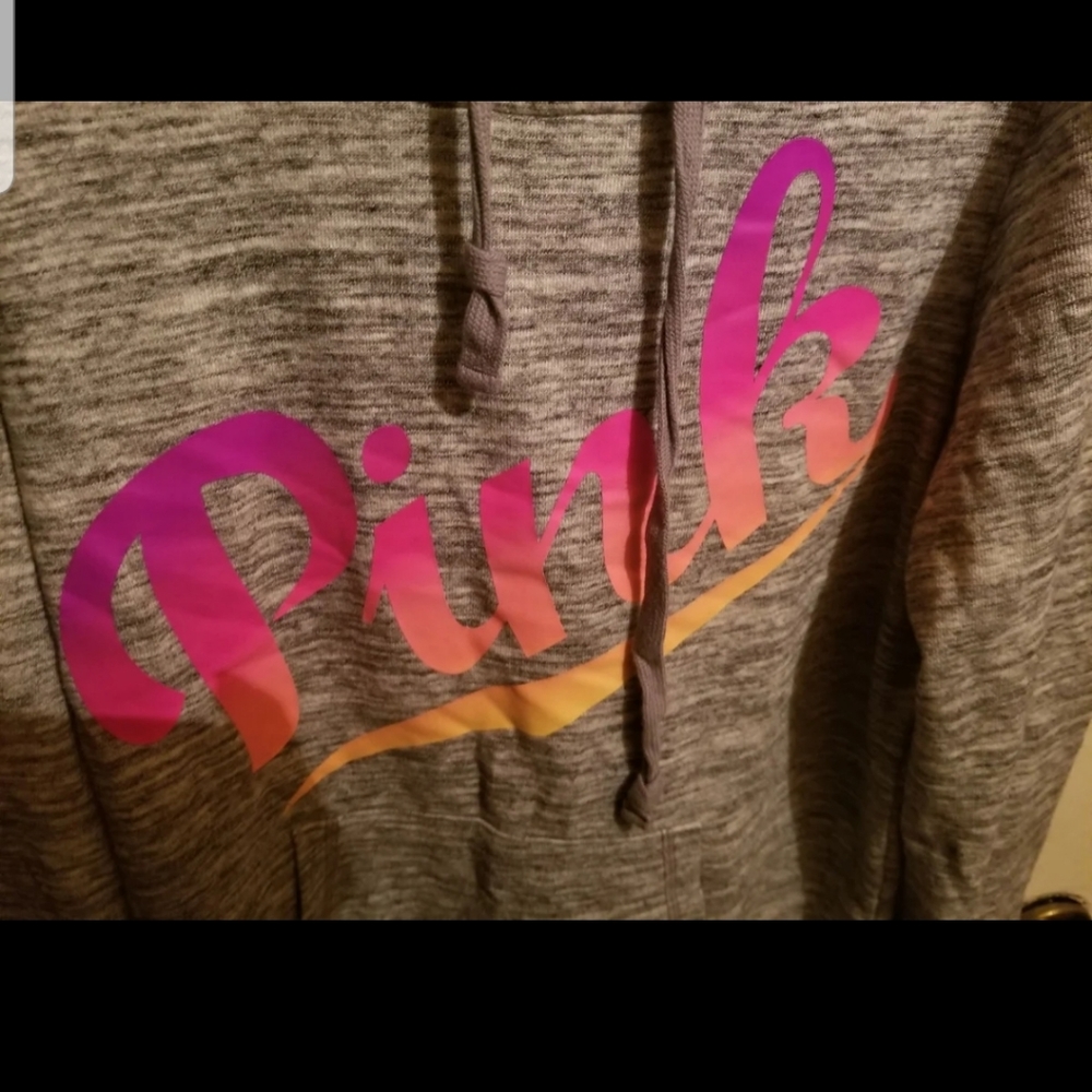 Pink hoodie - Picture 2 of 3